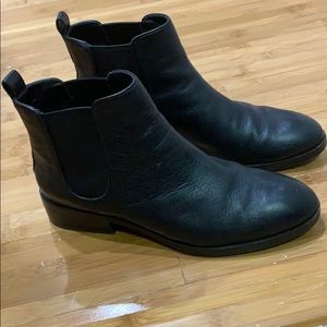 Cole Haan leather boots size 8.5